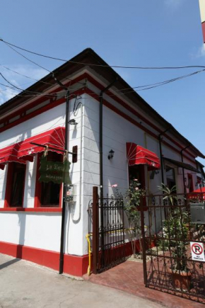  La Storia Guest House  Питешти 